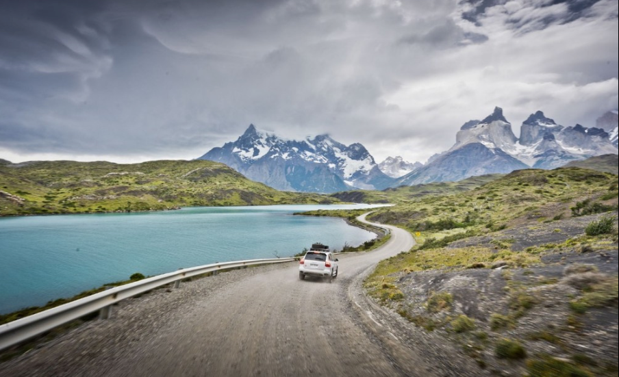 Curves Patagonia / Argentina / Chile